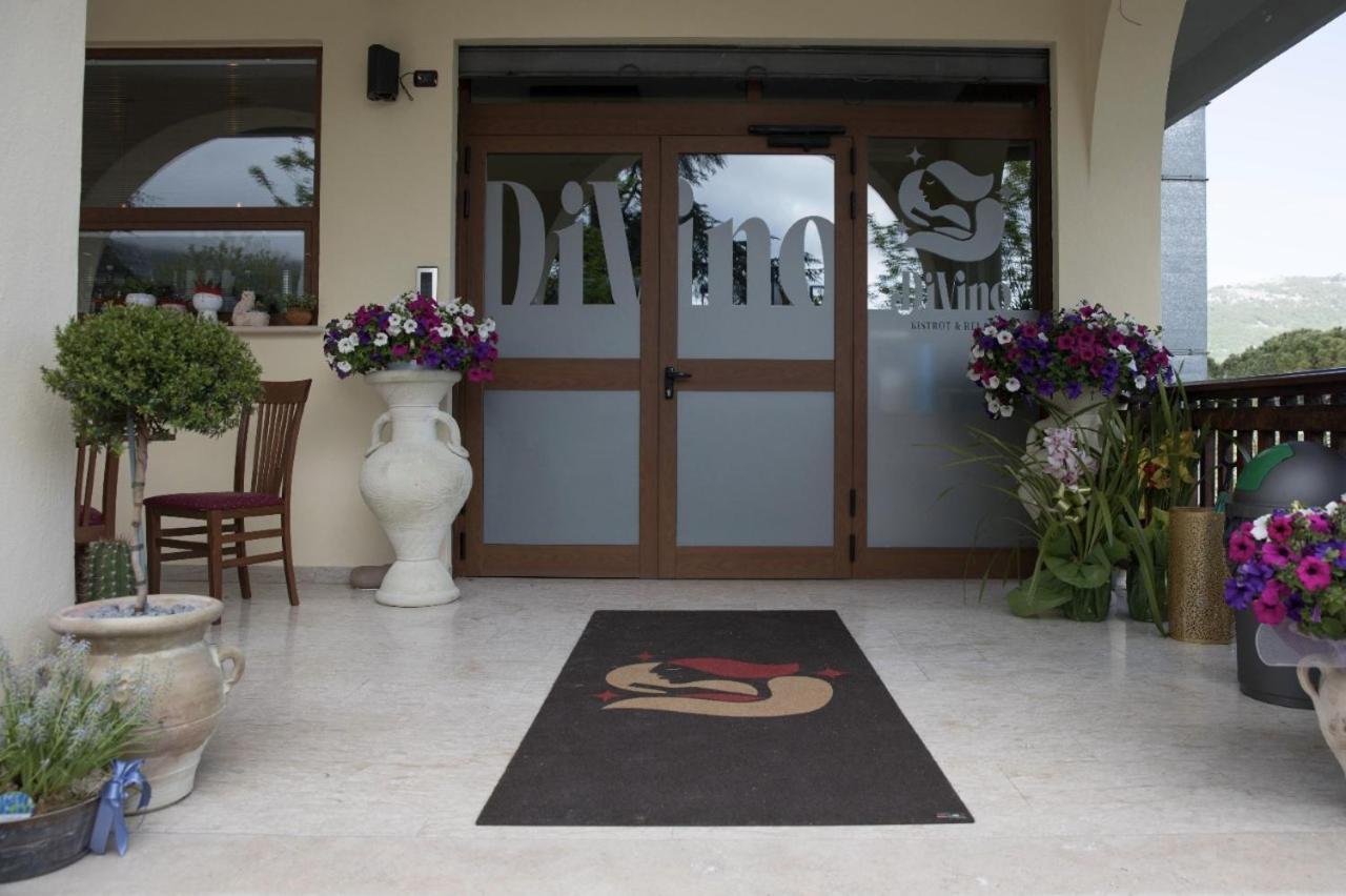 ホテル Divino Bistrot E Relais Lenola エクステリア 写真