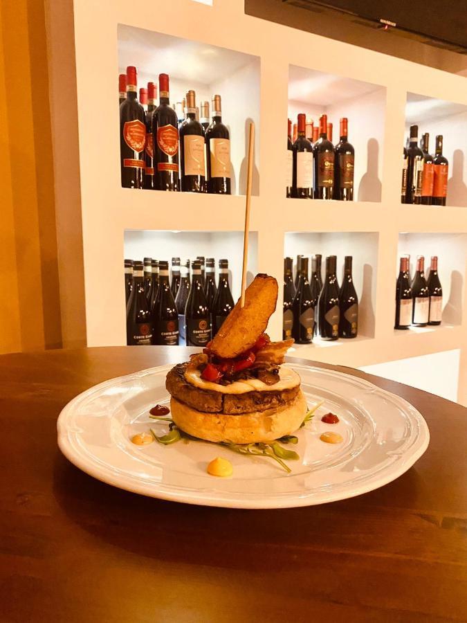 ホテル Divino Bistrot E Relais Lenola エクステリア 写真