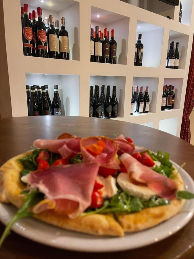 ホテル Divino Bistrot E Relais Lenola エクステリア 写真