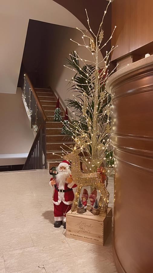 ホテル Divino Bistrot E Relais Lenola エクステリア 写真