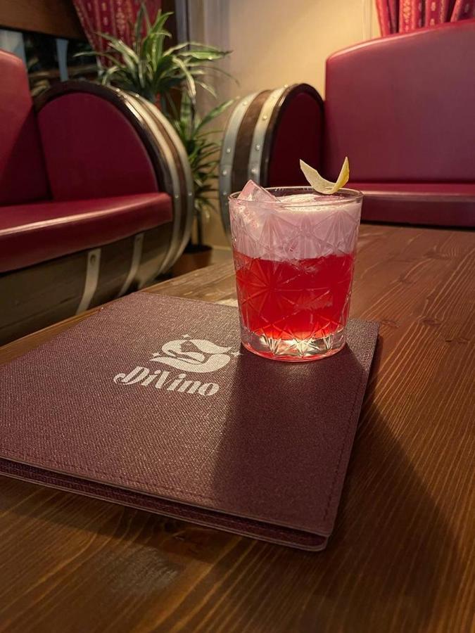 ホテル Divino Bistrot E Relais Lenola エクステリア 写真